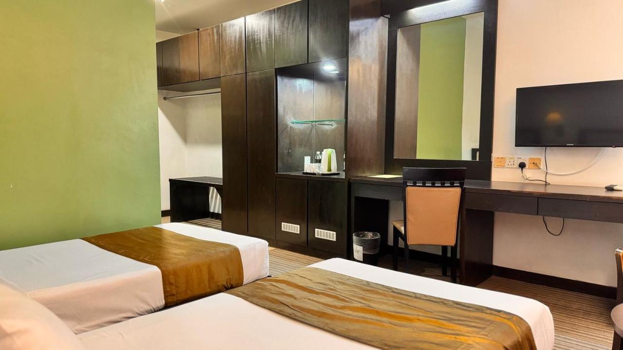 Hotel Seri Malaysia Kepala Batas Kepala Batas  Bagian luar foto